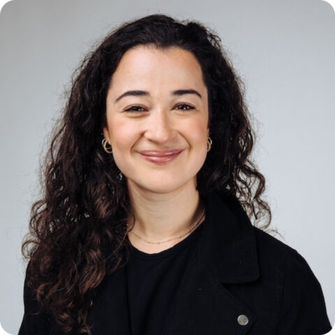Portrait of Hallie Goldstein, Marketing Content Writer at Melio.